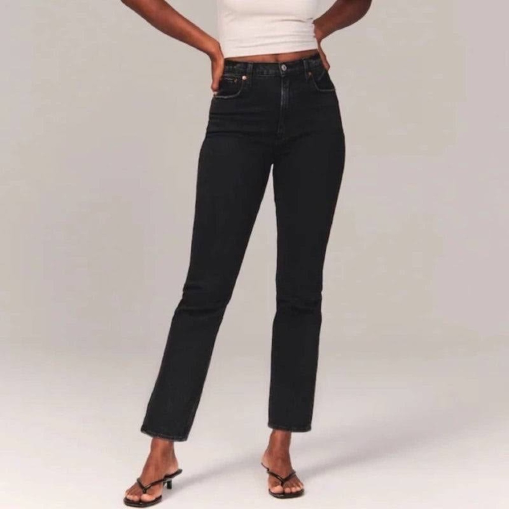 Curve Love Ultra High Rise Ankle Straight Jean in Black size 29